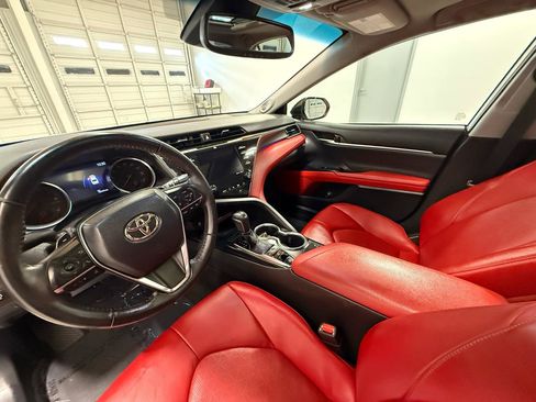 Used 2019 Toyota Camry XSE w/ Driver Assist Package image 12