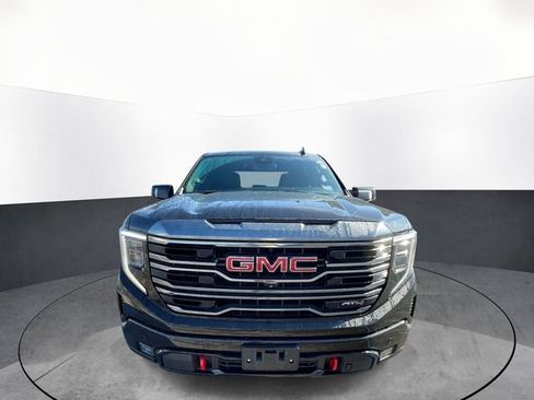 Used 2022 GMC Sierra 1500 AT4 w/ Sierra Safety Plus Package AWD/4WD image 2