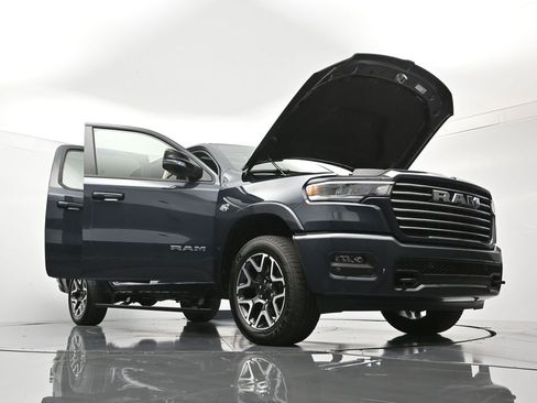 New 2026 RAM 1500 Laramie AWD/4WD image 54