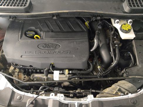 Used 2017 Ford Escape SE w/ Equipment Group 201A image 30