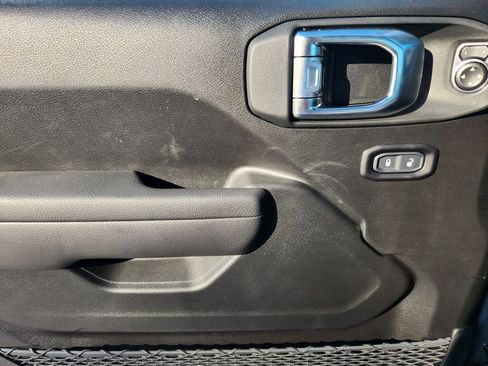 New 2026 Jeep Wrangler Unlimited Sport image 17