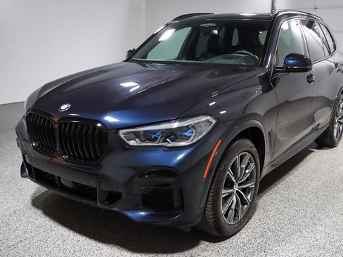 Used 2023 BMW X5 xDrive40i w/ Executive Package AWD/4WD image 32