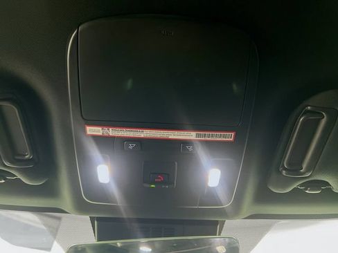 Used 2025 Toyota Camry SE FWD image 20