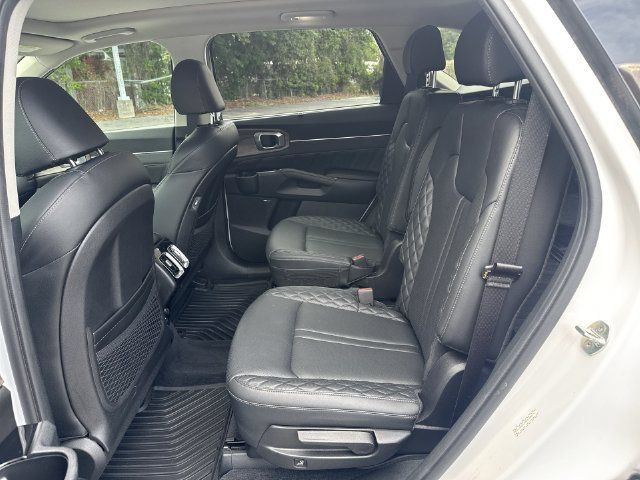 Used 2023 Kia Sorento SX Prestige AWD/4WD image 17