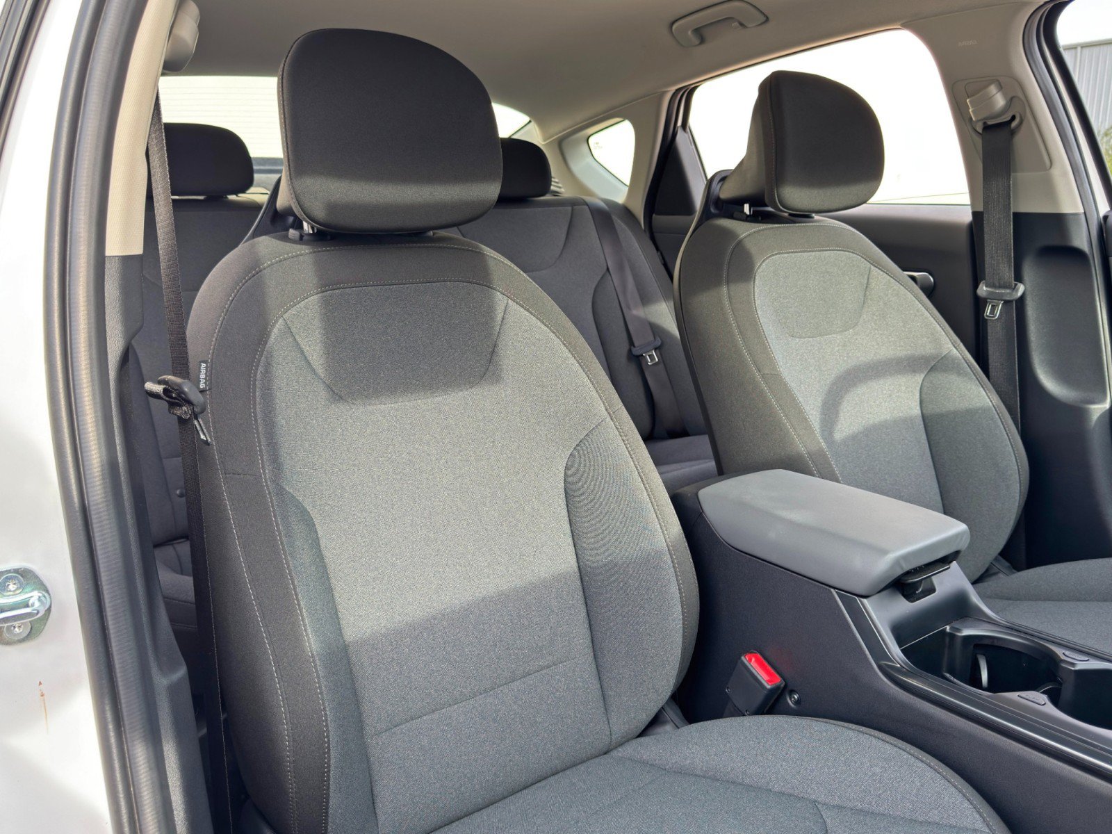 Used 2025 Kia K4 FWD image 30