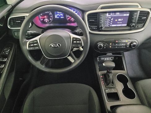 Used 2020 Kia Sorento LX image 22