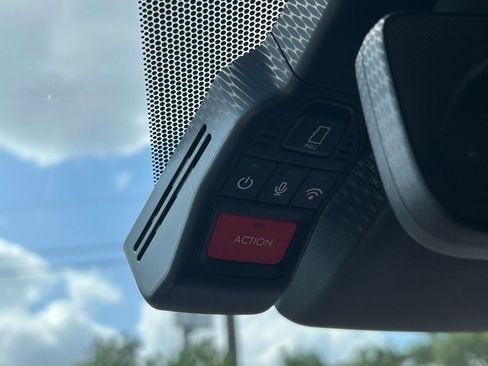 Used 2024 Toyota Sienna Platinum image 39