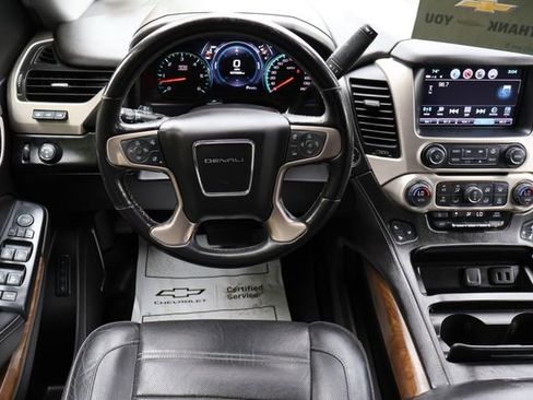 Used 2020 GMC Yukon XL Denali RWD image 6