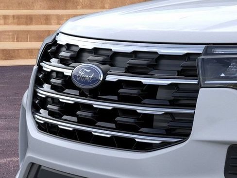 New 2026 Ford Explorer Active AWD/4WD image 17