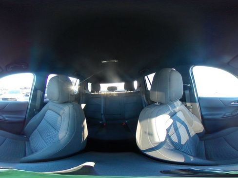 Used 2025 Chevrolet Equinox LT image 41