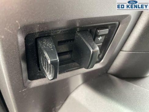 Used 2015 Ford F150 XLT w/ Equipment Group 302A Luxury image 12