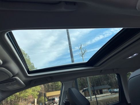 Used 2023 Subaru Forester Touring image 21