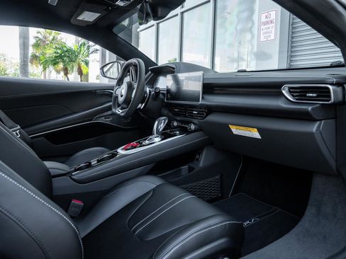 New 2026 Lotus Emira SE image 2