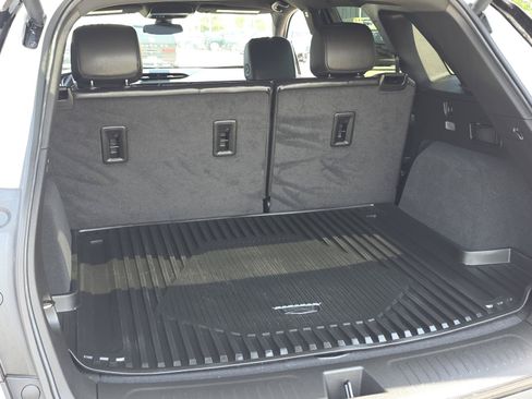 Certified 2025 Cadillac XT5 Luxury w/ LPO, Floor Liner Package FWD image 25