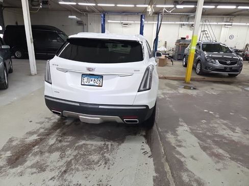 Used 2019 Cadillac XT5 Platinum AWD/4WD image 12