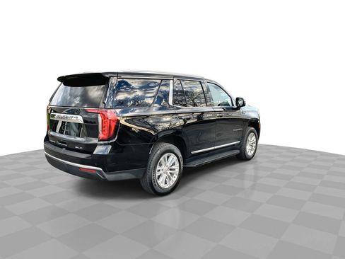 Used 2023 GMC Yukon SLT w/ SLT Luxury Package AWD/4WD image 8