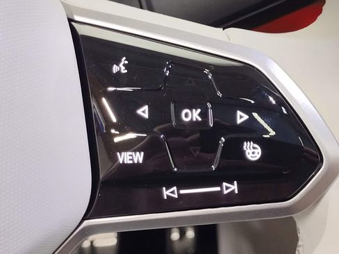 New 2025 Volkswagen ID. Buzz 1st Edition image 26