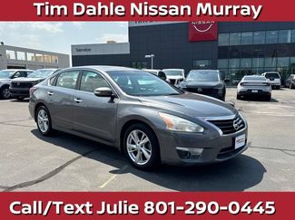 Used 2015 Nissan Altima 2.5 SL w/ Technology Package FWD video 1