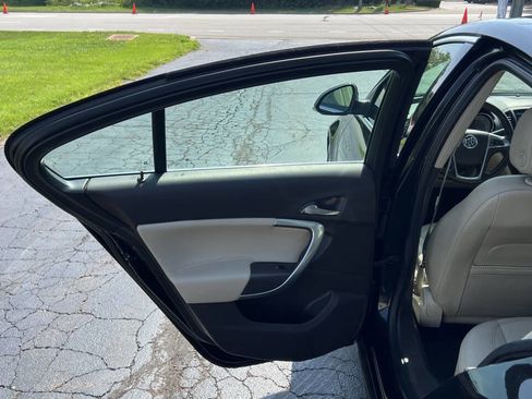 Used 2012 Buick Regal Premium image 33