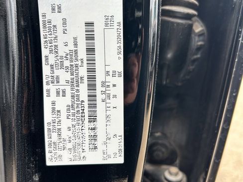 Used 2017 Ford F250 Lariat w/ FX4 Off-Road Package image 9