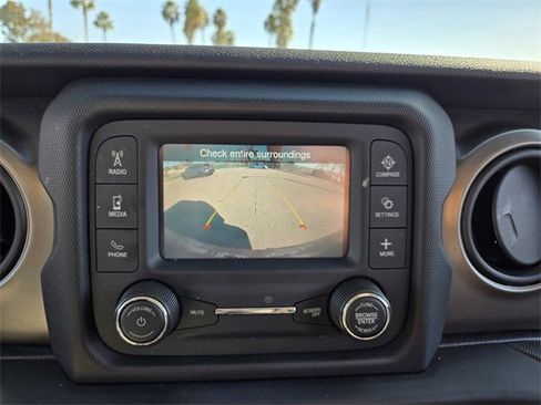 Used 2020 Jeep Wrangler Unlimited Sport S image 11