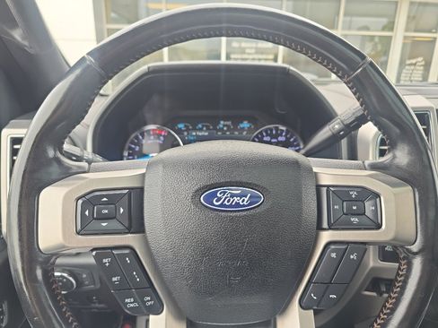 Used 2018 Ford F250 Platinum w/ Platinum Ultimate Package AWD/4WD image 27