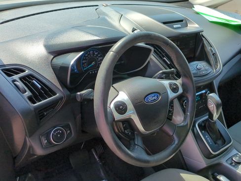 Used 2015 Ford C-MAX SE w/ Equipment Group 203A FWD image 13