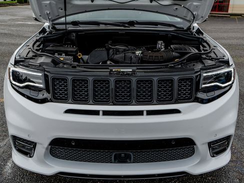 Used 2019 Jeep Grand Cherokee SRT image 43