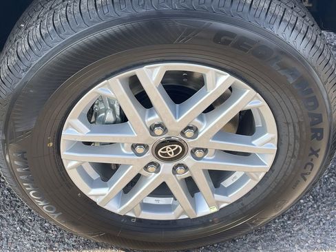 New 2026 Toyota Tundra SR5 image 10