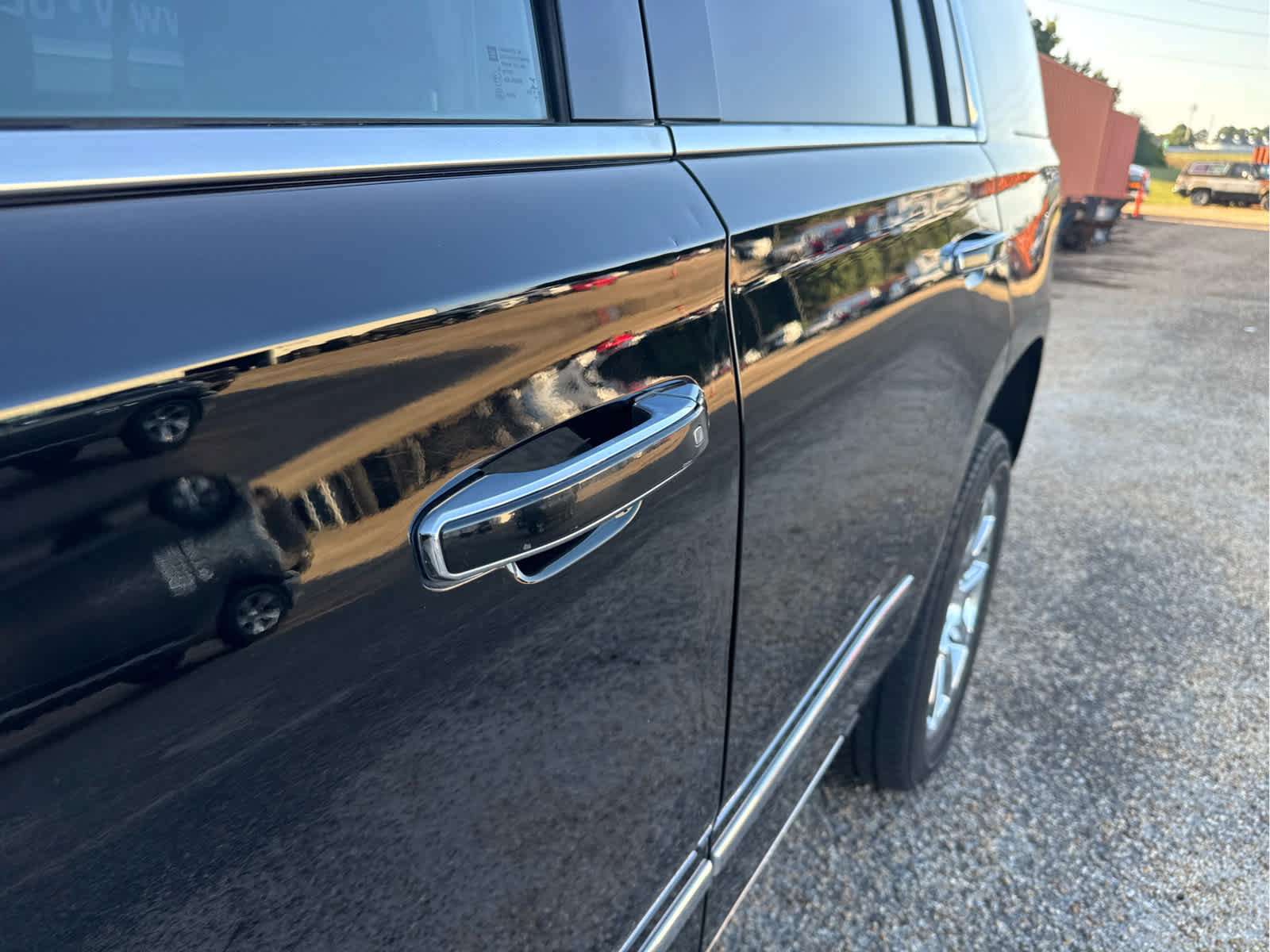 Used 2015 GMC Yukon Denali w/ Touring Package AWD/4WD image 14