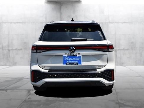 New 2026 Volkswagen Tiguan SE R-Line AWD/4WD image 6