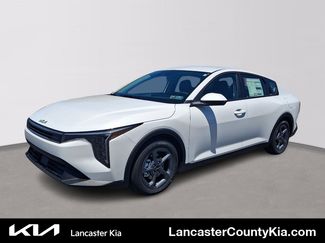 New 2026 Kia K4 FWD video 1