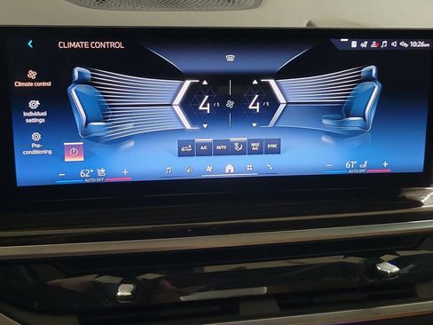 Used 2025 BMW X5 sDrive40i w/ M Sport Package RWD image 25