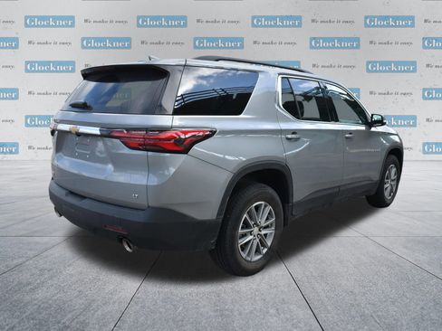 Used 2023 Chevrolet Traverse LT FWD image 16
