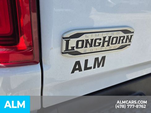 Used 2025 RAM 1500 Limited AWD/4WD image 23