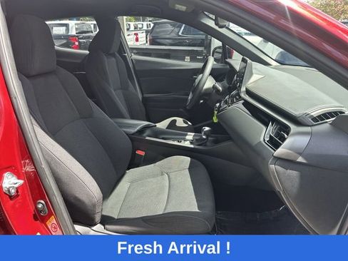 Used 2019 Toyota C-HR LE FWD image 29
