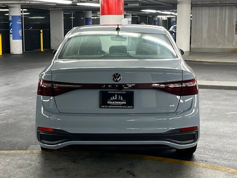 New 2025 Volkswagen Jetta SE image 32
