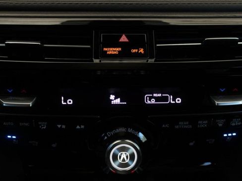 Used 2024 Acura MDX SH-AWD w/ Advance Package image 36