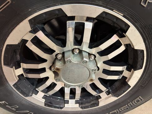 Used 2016 Ford F250 XLT w/ XLT Value Package image 31