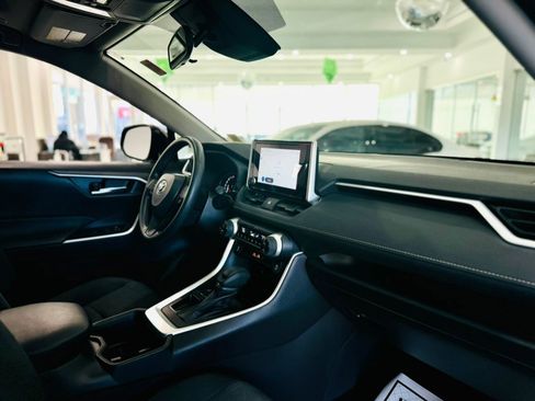 Used 2024 Toyota RAV4 XLE image 19