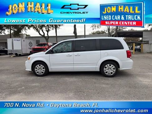 Used 2017 Dodge Grand Caravan SE w/ Power Window Group image 4