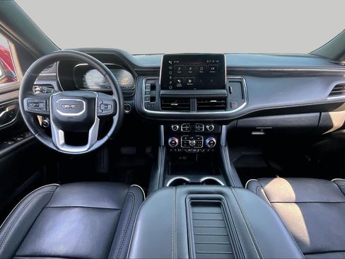Used 2022 GMC Yukon XL SLT w/ SLT Premium Package AWD/4WD image 16