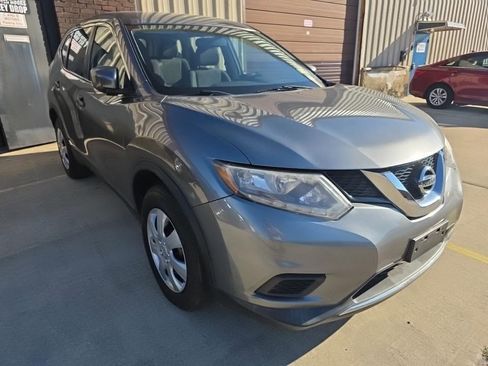 Used 2016 Nissan Rogue S AWD/4WD image 4