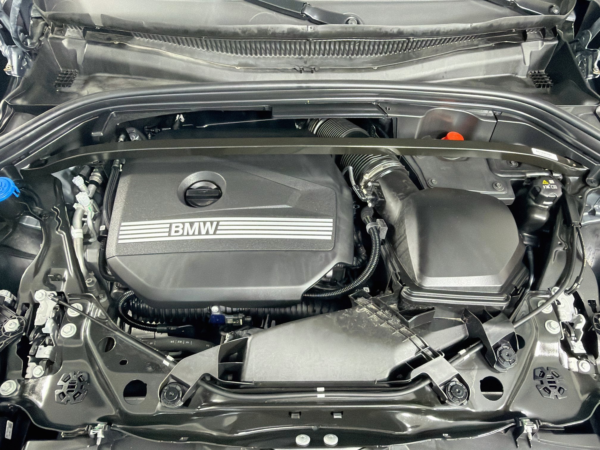 Used 2026 BMW X2 xDrive28i AWD/4WD image 33