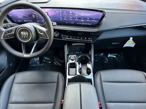 Used 2025 Buick Envision Preferred image 16