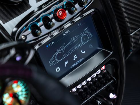 Used 2020 Pagani Huayra image 23