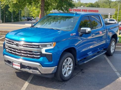 Used 2023 Chevrolet Silverado 1500 LTZ w/ LTZ Premium Package AWD/4WD image 3