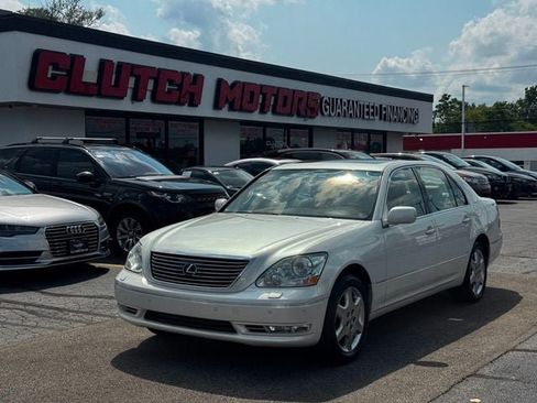 Used 2004 Lexus LS 430 RWD image 1