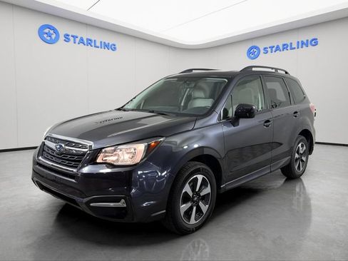 Used 2017 Subaru Forester 2.5i Premium w/ All-Weather Package AWD/4WD image 16