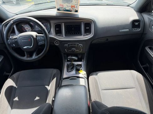 Used 2021 Dodge Charger SXT w/ Blacktop Package image 12